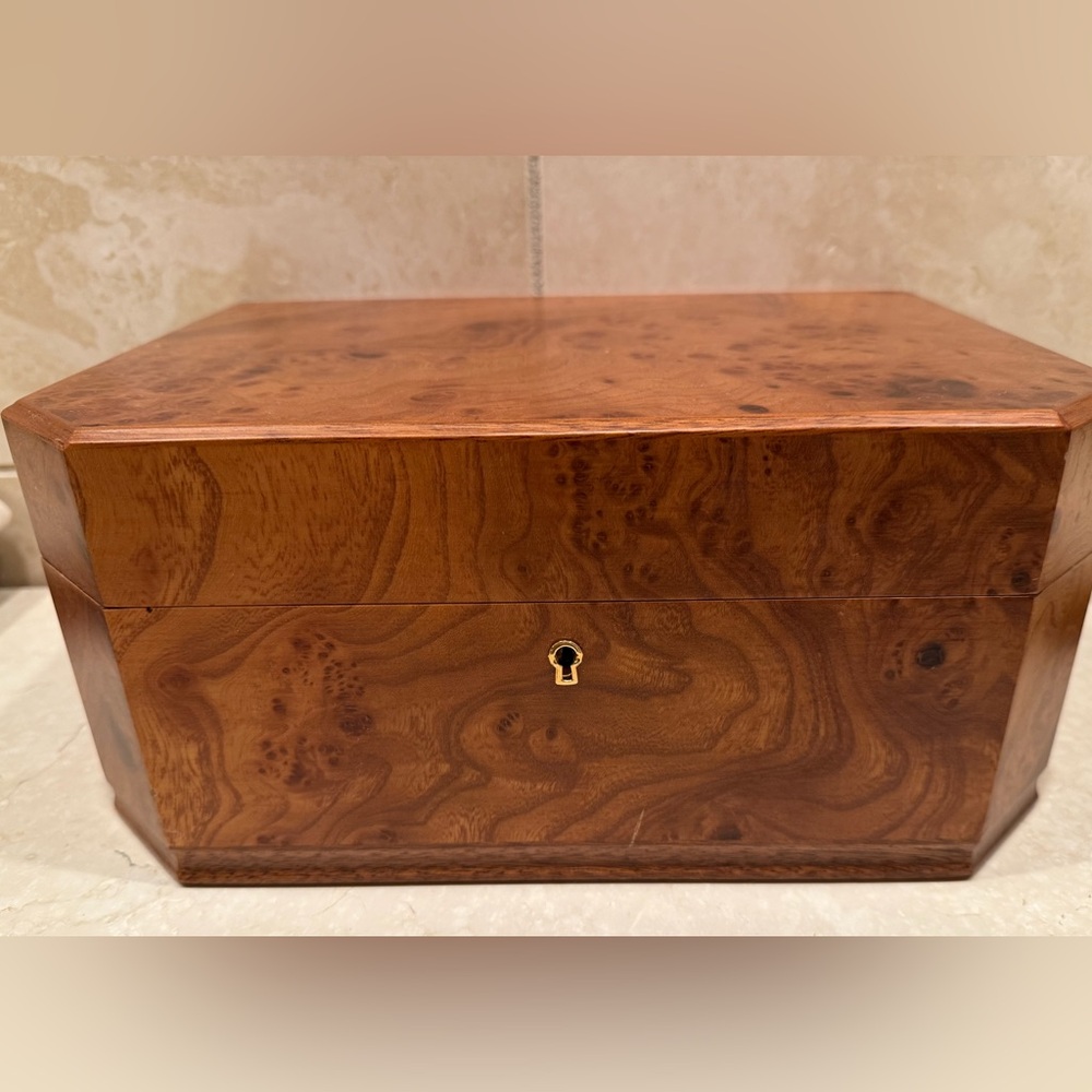 Nordstrom Burl Wood Jewelry Box. Suede lined.